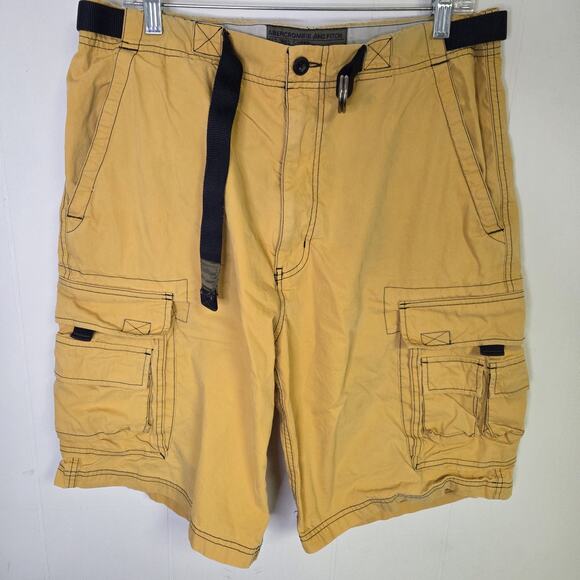 Abercrombie & Fitch Mens Baggy Yellow Cargo Shorts Size Medium - Picture 1 of 9